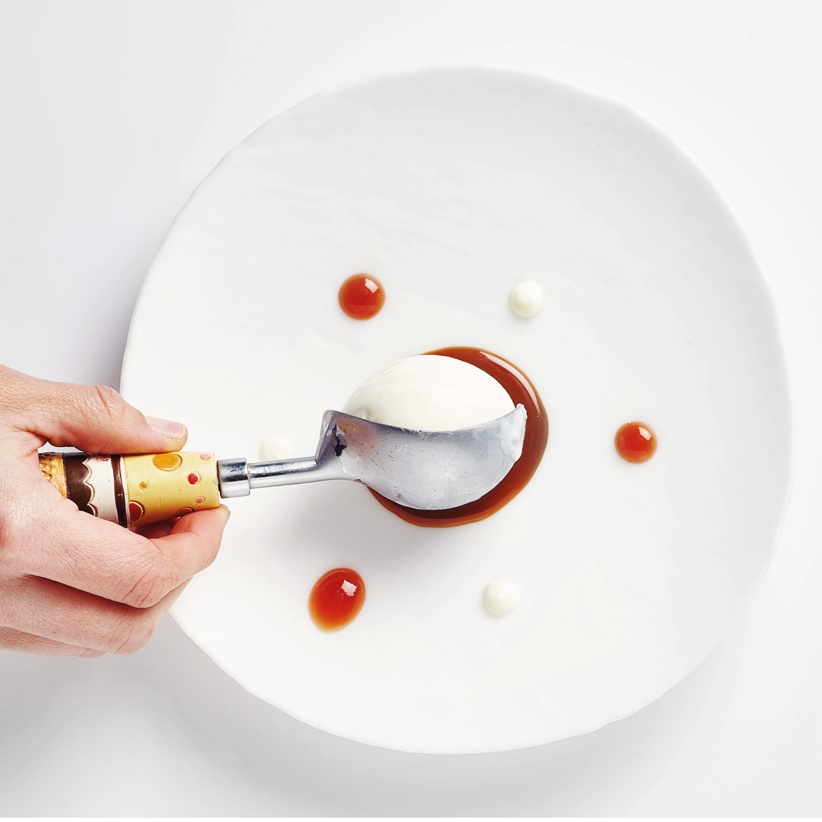 HOTELS &amp; RESTAURANTS